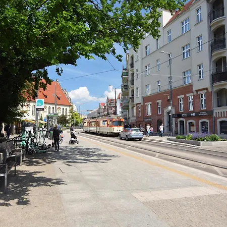 Sikorskiego Free Parking * Poznaň